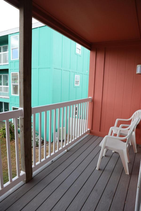 Executive Keys Condominiums On The Beach 포트 애런사스 외부 사진